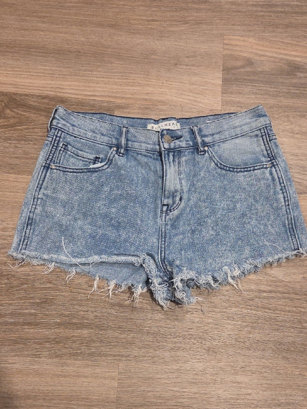 Bullhead Washed Light Blue Denim Frayed Hem Women's Shorts Size 29